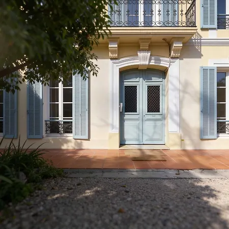 Modern Ac - 2bdr 4p - Cannes
